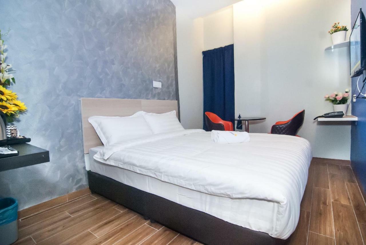 GOOD 9 HOTEL - Bukit Dahlia Johor Bahru Exterior foto